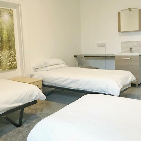 Number 6 Hotel Cheltenham Esterno foto